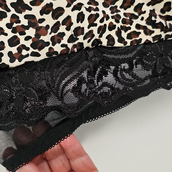 Seductive Wear By Cinema Exile Leopard Print‎ Lace Bodysuit. Sz Meduim - Picture 3 of 7